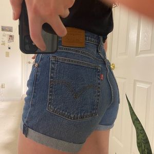 Levi’s Wedgie Shorts